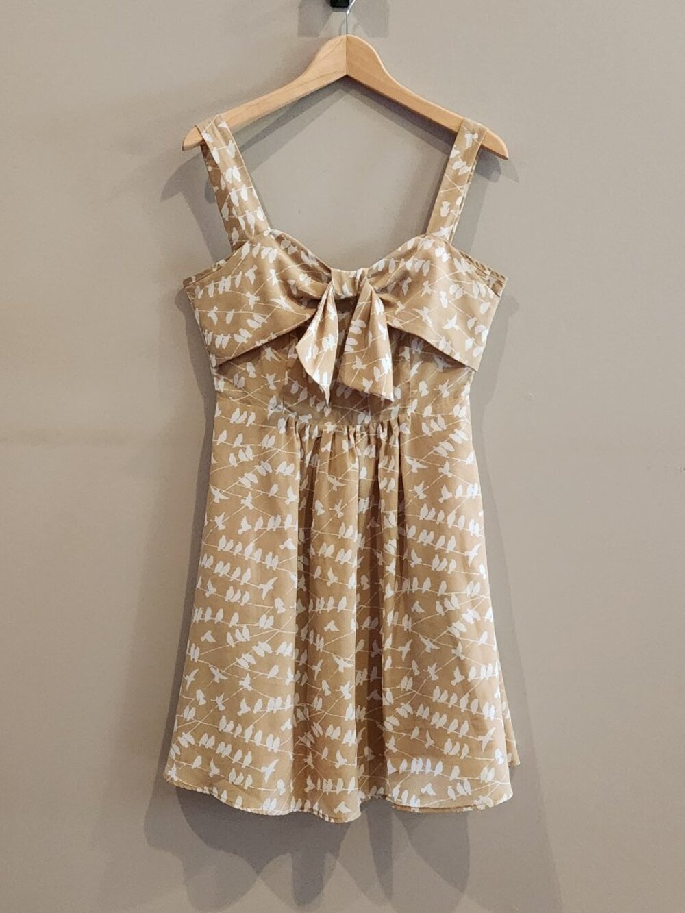 MTA Women's Bow Front Mini Dress Bird Print Tan Beige Sleeveless Medium